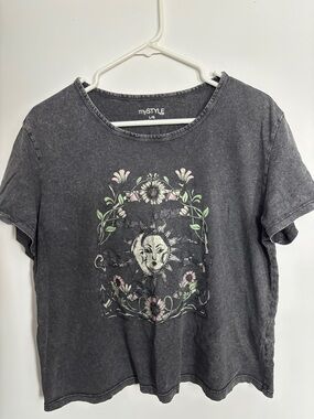 Women's Washed Charcoal Graphic Tee with Floral Sun Motif